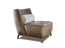 Opera armchair with low back and leather finish